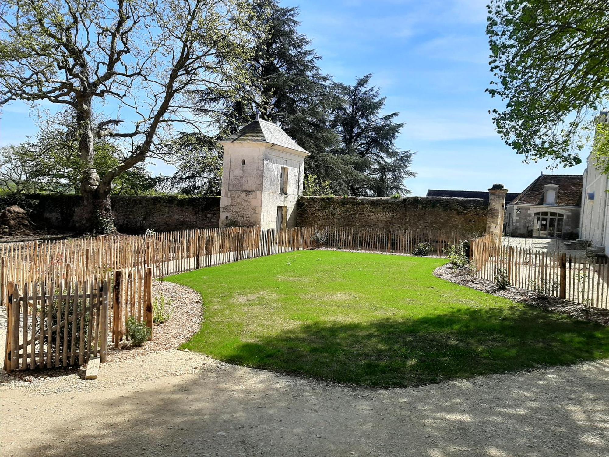 Le Puits Renaissance - Gites De Caractere Et Piscine Chauffee Chambourg-sur-Indre Ngoại thất bức ảnh