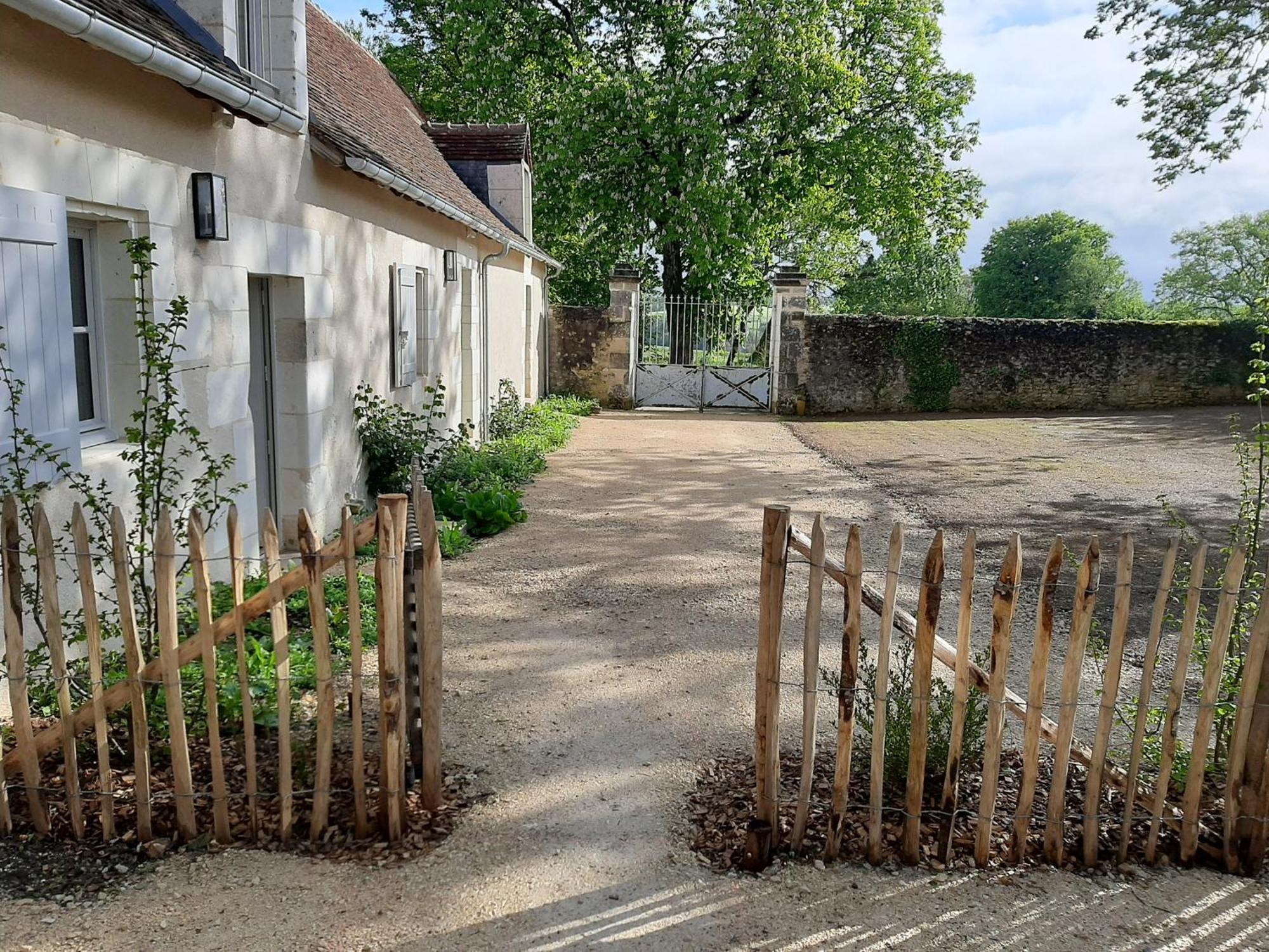 Le Puits Renaissance - Gites De Caractere Et Piscine Chauffee Chambourg-sur-Indre Ngoại thất bức ảnh